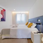 Daire Azores - Coliseu Residences *