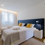 Daire Azores - Coliseu Residences